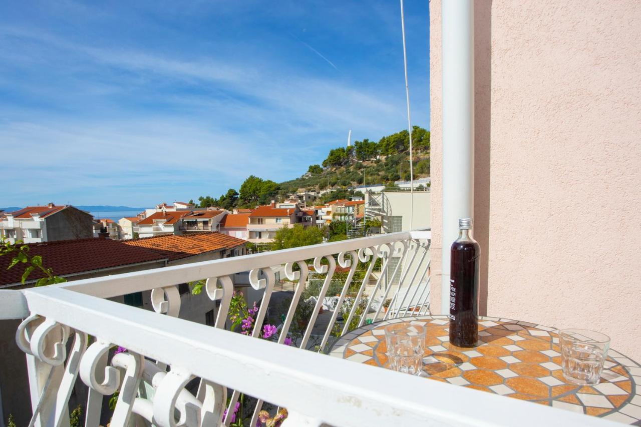 Apartmani Miki Podgora Exteriör bild