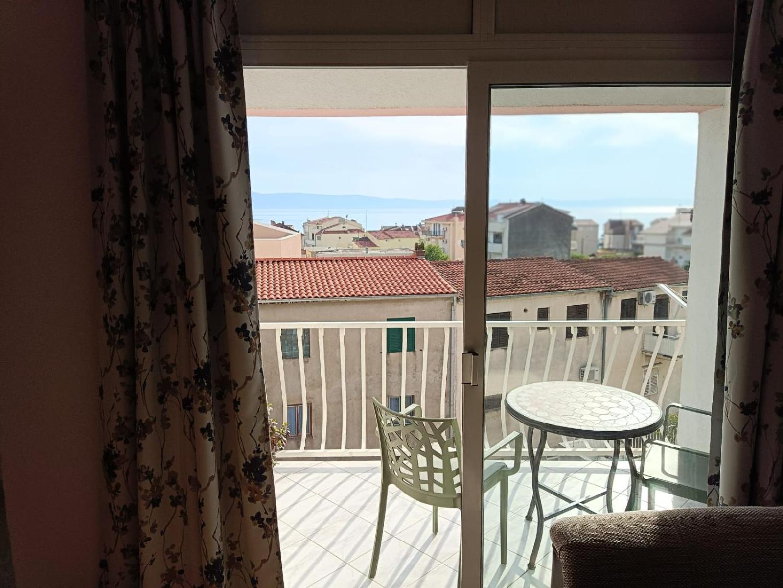 Apartmani Miki Podgora Exteriör bild