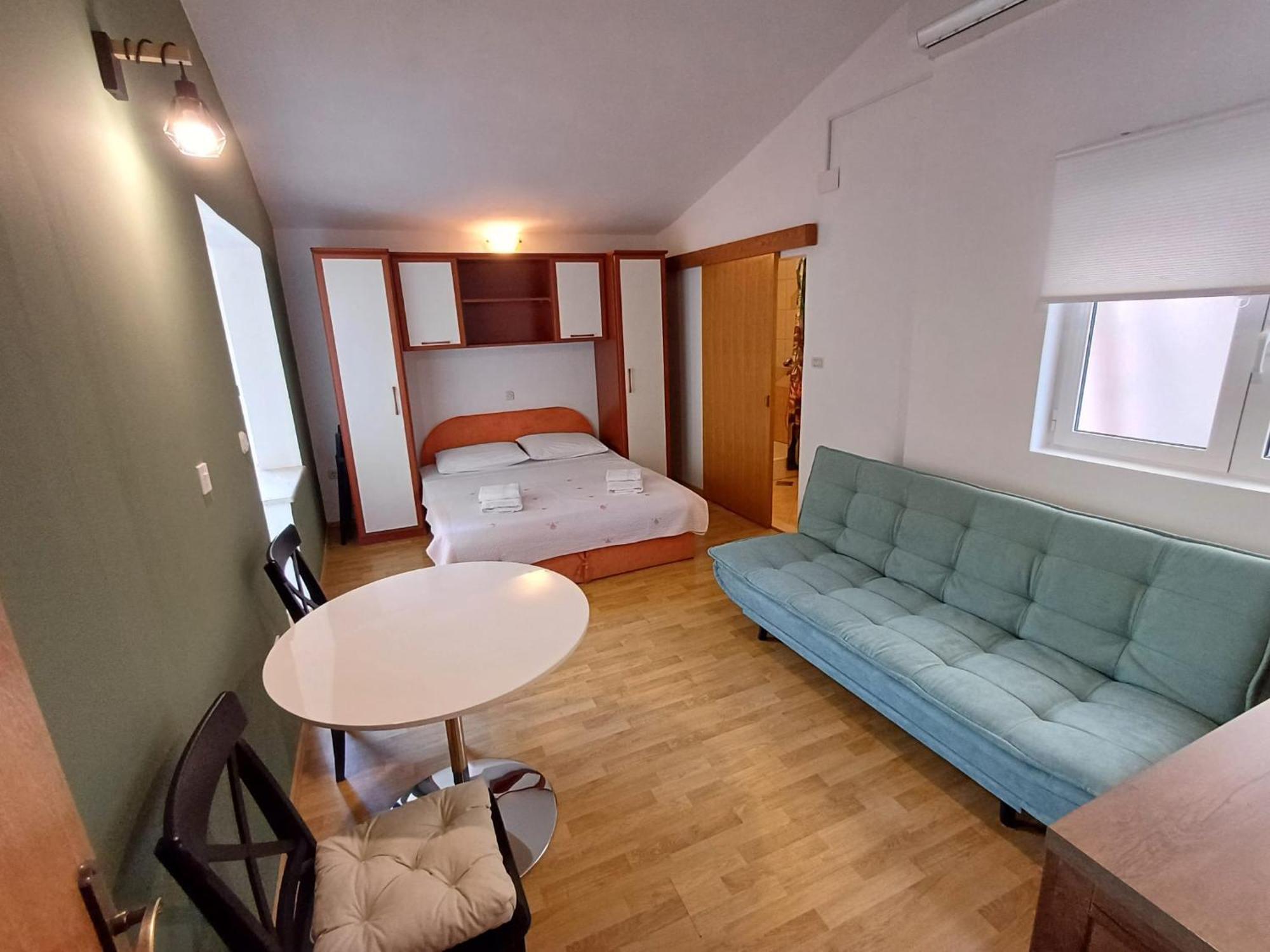 Apartmani Miki Podgora Exteriör bild